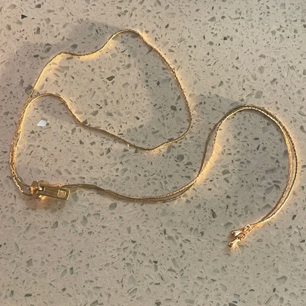 Vintage Gold Chain Necklace - Shiny Gold Tone - Picture 1 of 8